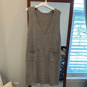 V neck sweater dress with pockets